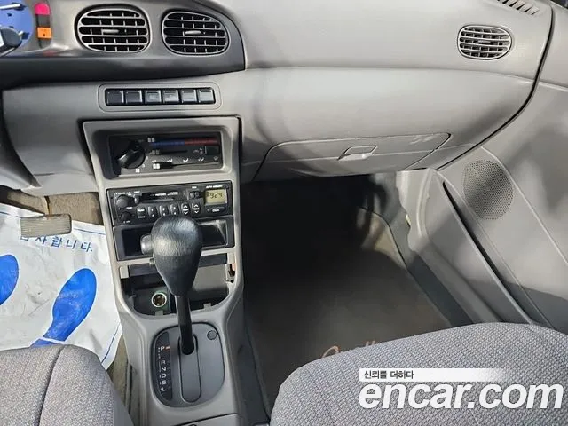 Kia Avella 1997 thumb 10