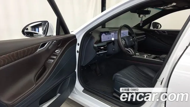 Genesis G80 2024 thumb 10