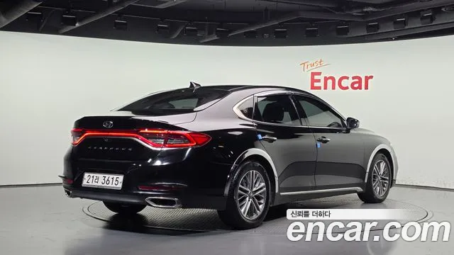 Hyundai Grandeur 2017 thumb 2