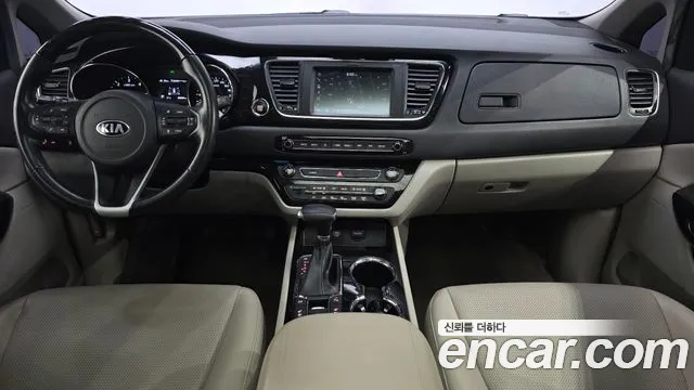 Kia Carnival 2018 thumb 7