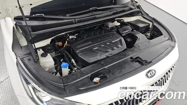 Kia Carnival 2019 thumb 6