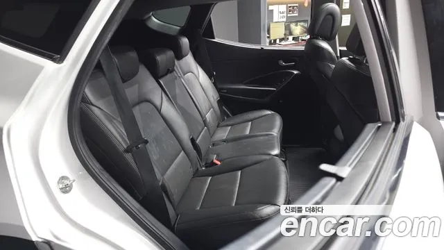 Hyundai Santa Fe 2017 thumb 11