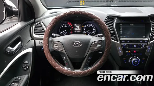 Hyundai Santa Fe 2017 thumb 12