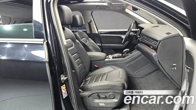 Volkswagen Touareg 2020 thumb 12