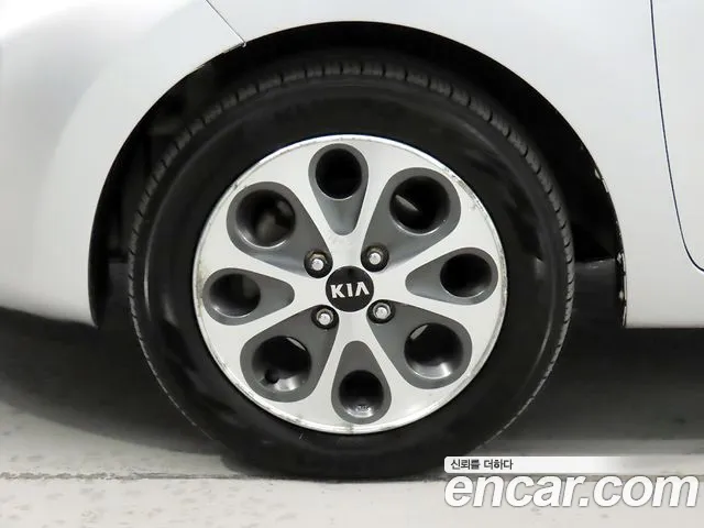 Kia Morning 2012 thumb 5