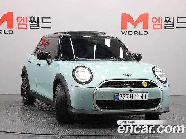 MINI Hatch 2025 thumb 2