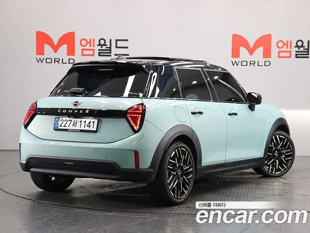 MINI Hatch 2025 thumb 3