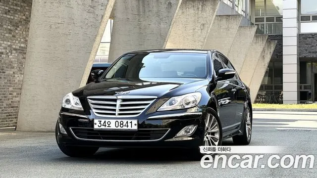 Hyundai Genesis 2013 thumb 2