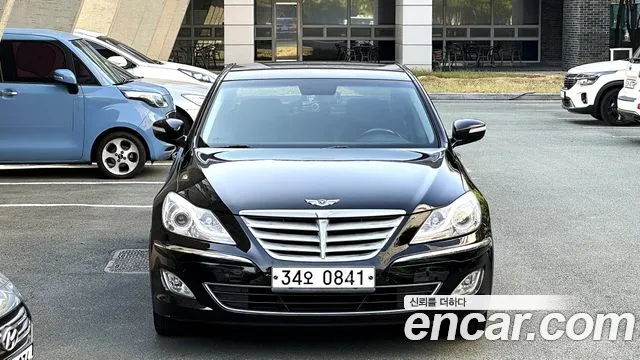Hyundai Genesis 2013 thumb 3