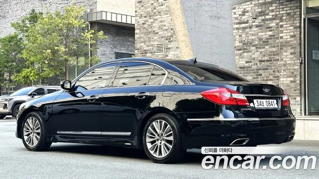 Hyundai Genesis 2013 thumb 5