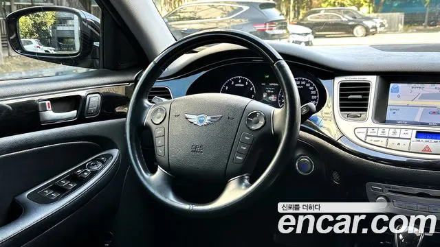 Hyundai Genesis 2013 thumb 9