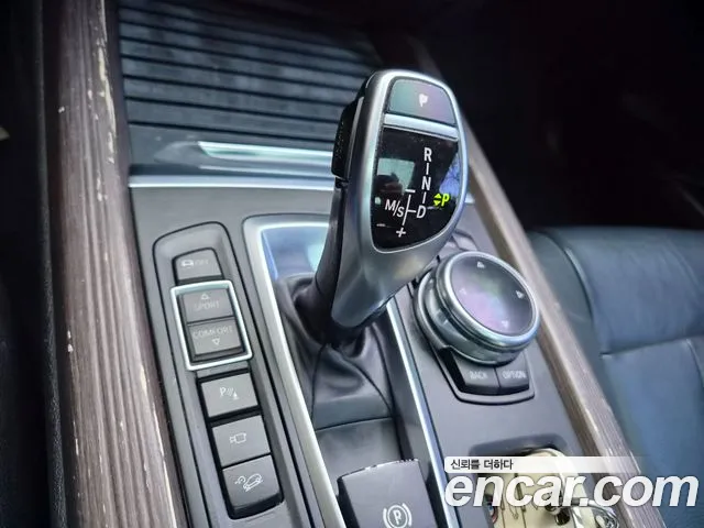BMW X5 2015 thumb 9