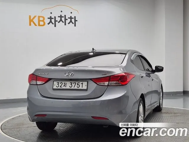 Hyundai Avante 2013 thumb 2