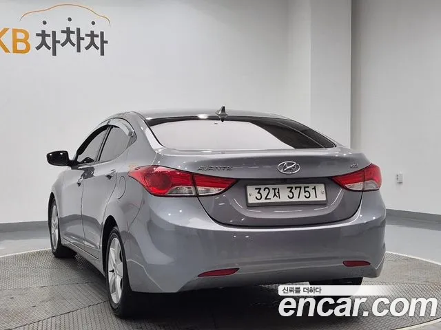 Hyundai Avante 2013 thumb 4