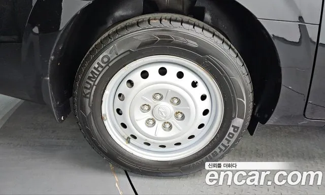 Hyundai Staria 2022 thumb 5