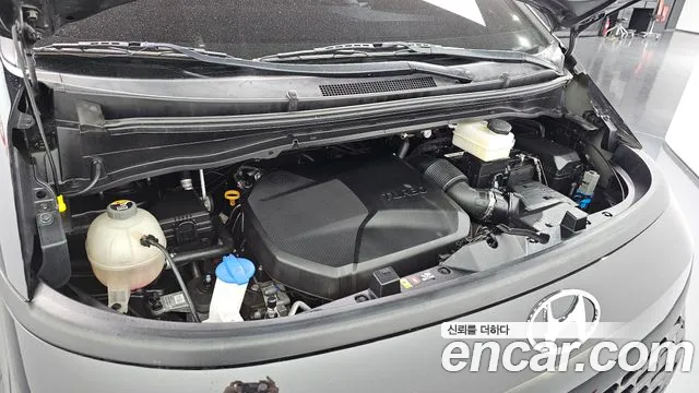 Hyundai Staria 2022 thumb 6