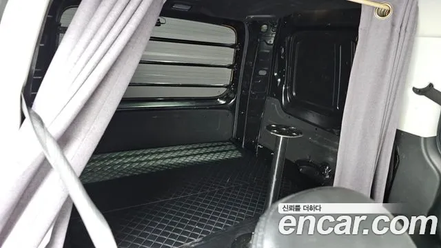 Hyundai Staria 2022 thumb 11