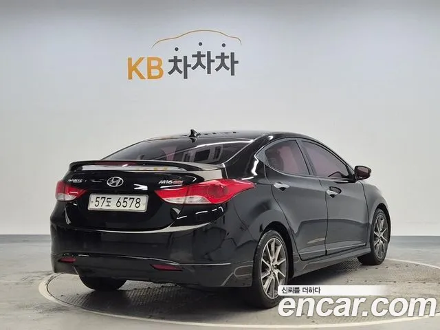 Hyundai Avante 2010 thumb 2
