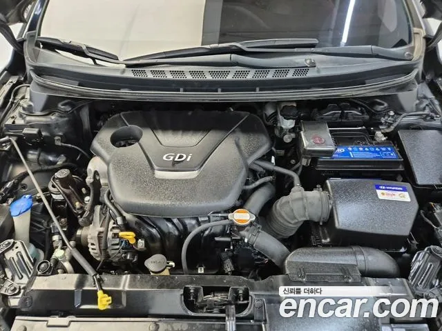Hyundai Avante 2010 thumb 5