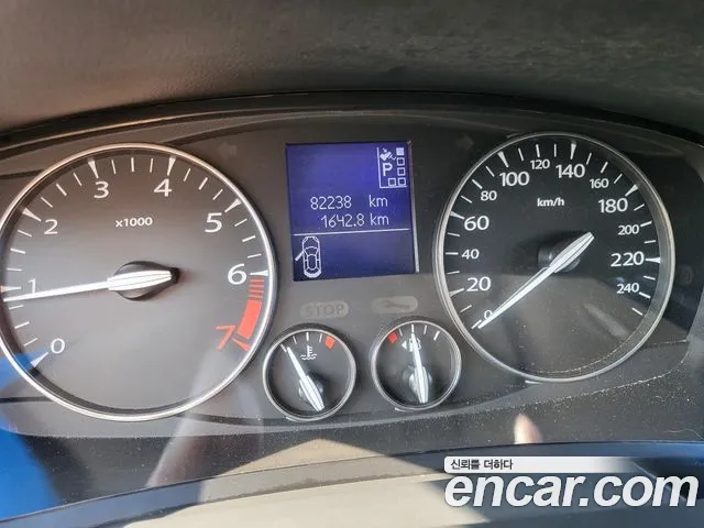 Renault-KoreaSamsung SM5 2010 thumb 6