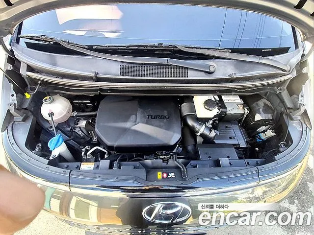 Hyundai Staria 2021 thumb 10