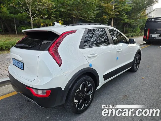 Kia Niro 2022 thumb 5