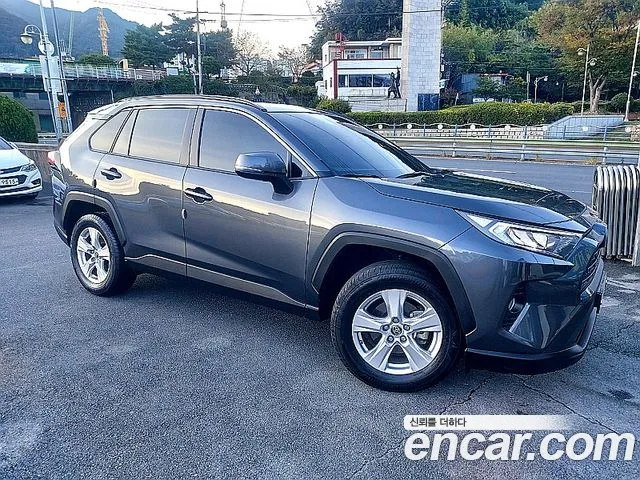 Toyota RAV4 2021 thumb 4