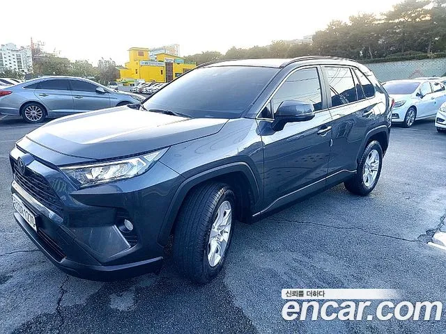 Toyota RAV4 2021 thumb 11