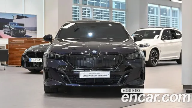 BMW i5 2025 thumb 3