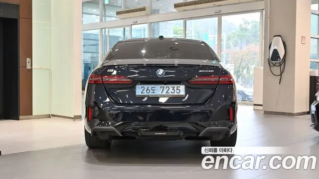 BMW i5 2025 thumb 4