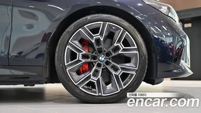 BMW i5 2025 thumb 5