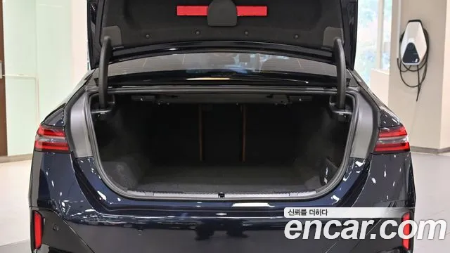BMW i5 2025 thumb 7