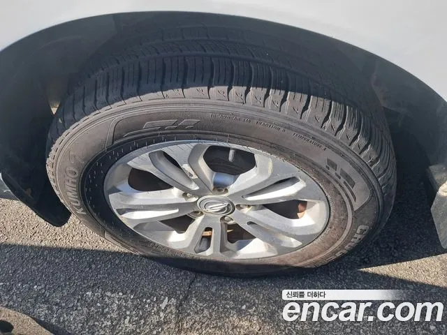 KG_Mobility_Ssangyong KORANDO 2017 thumb 5
