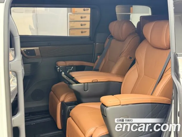Toyota Alphard 2025 thumb 6