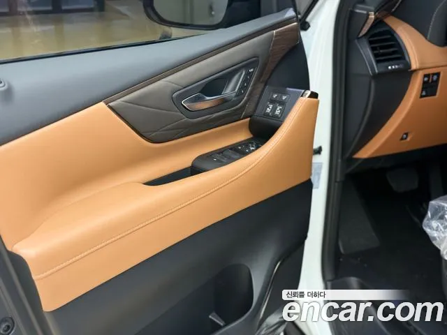 Toyota Alphard 2025 thumb 8