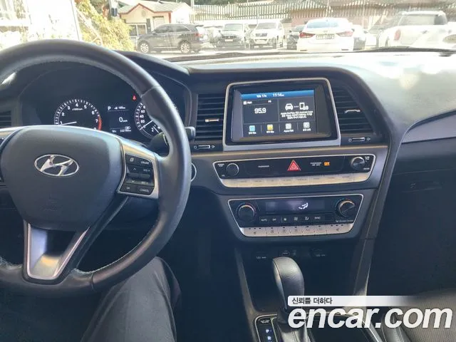 Hyundai Sonata 2017 thumb 10