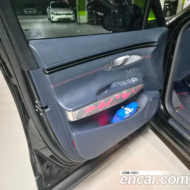 Genesis GV70 2021 thumb 5