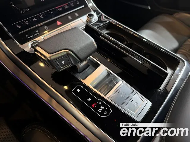 Audi Q7 2025 thumb 9
