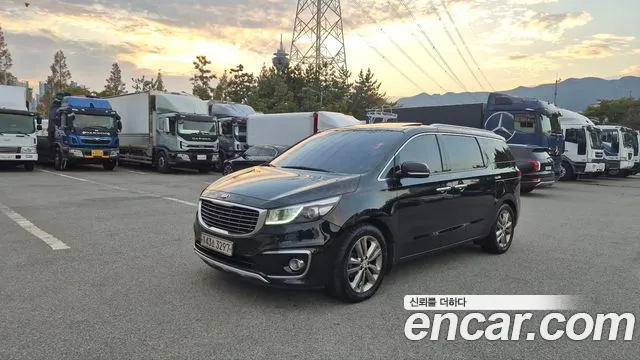 Kia Carnival 2018 thumb 2