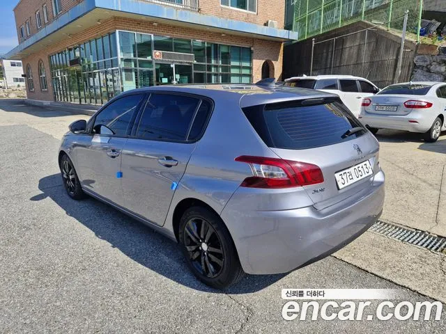 Peugeot 308 2015 thumb 7