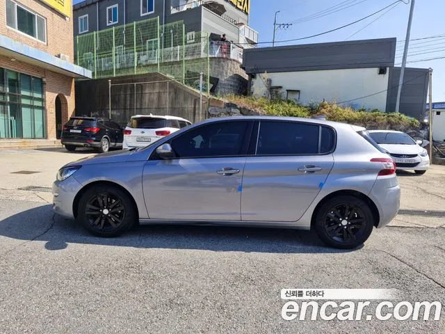 Peugeot 308 2015 thumb 8
