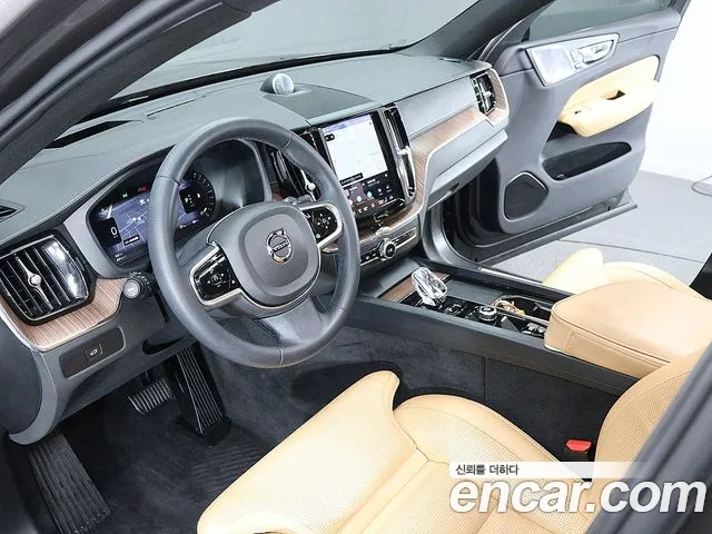 Volvo XC60 2024 thumb 7