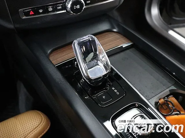 Volvo XC60 2024 thumb 9
