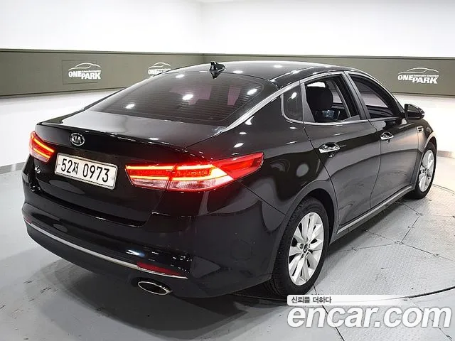 Kia K5 2016 thumb 3