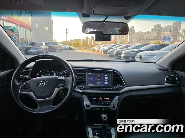 Hyundai Avante 2016 thumb 7