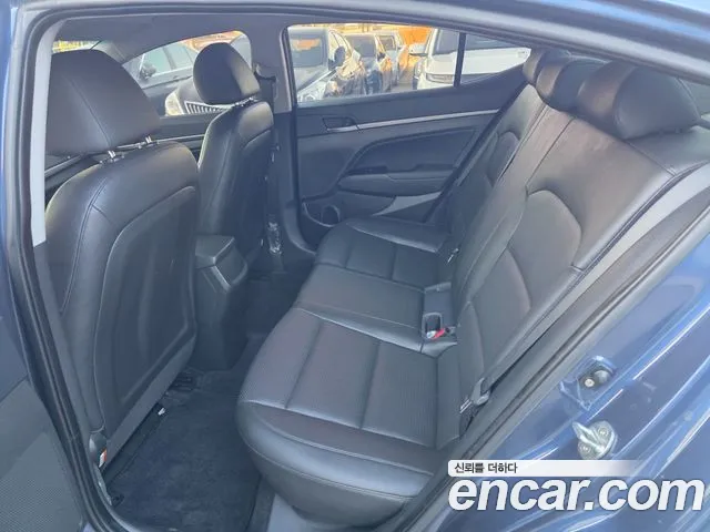 Hyundai Avante 2016 thumb 10