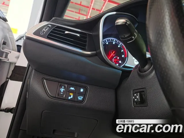 Genesis G70 2019 thumb 9