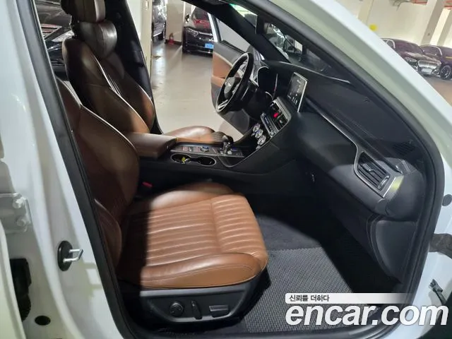 Genesis G70 2019 thumb 10