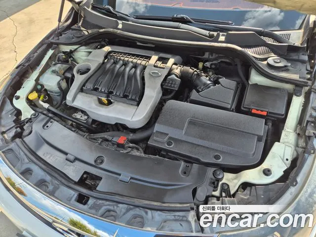 Renault-KoreaSamsung SM5 2011 thumb 7