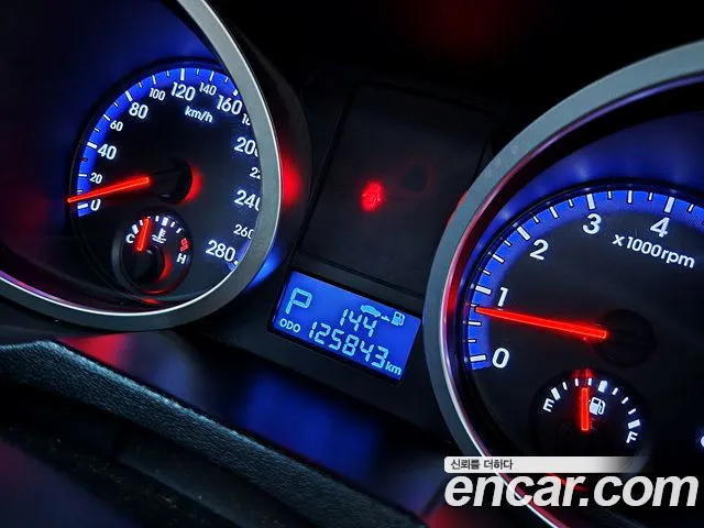 Hyundai Genesis 2010 thumb 8